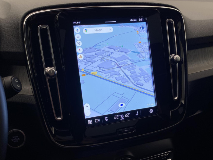 Volvo XC40 B4 AWD DARK ULTRA AUT CZ