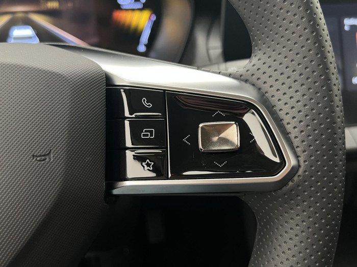 MG ZS 1.5 EXCITE CZ 1.maj.