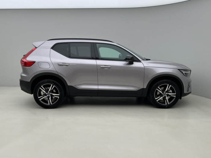 Volvo XC40 B3 DARK PLUS AUT