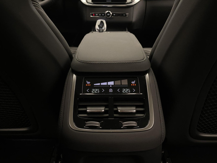 Volvo XC90 T8 AWD RECHARGE DARK PLUS 7m