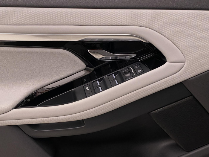 Land Rover Range Rover Evoque P300 HST AWD AUT