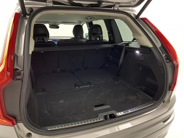 Volvo XC90 B5 AWD PLUS BRIGHT AUT CZ 7m