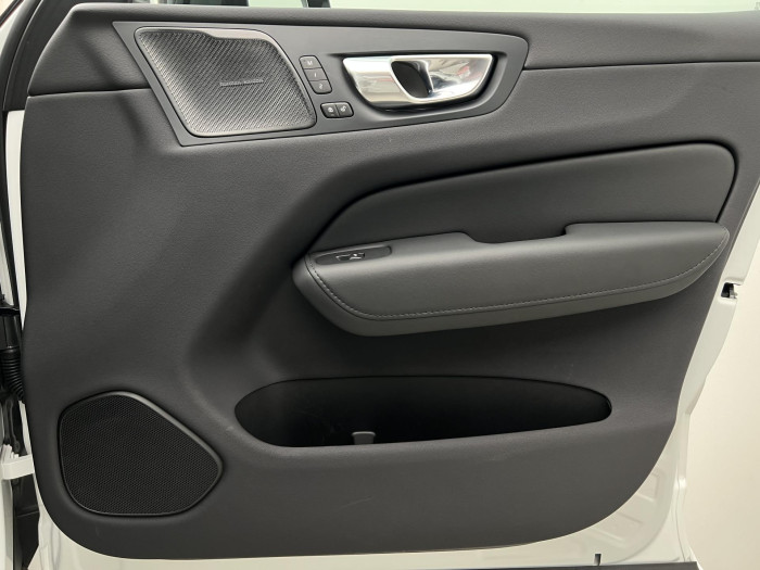 Volvo XC60 T6 AWD RECHARGE PLUS DARK AUT