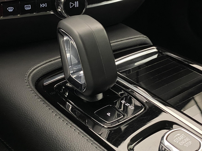 Volvo V60 T6 AWD RECHARGE CORE AUT