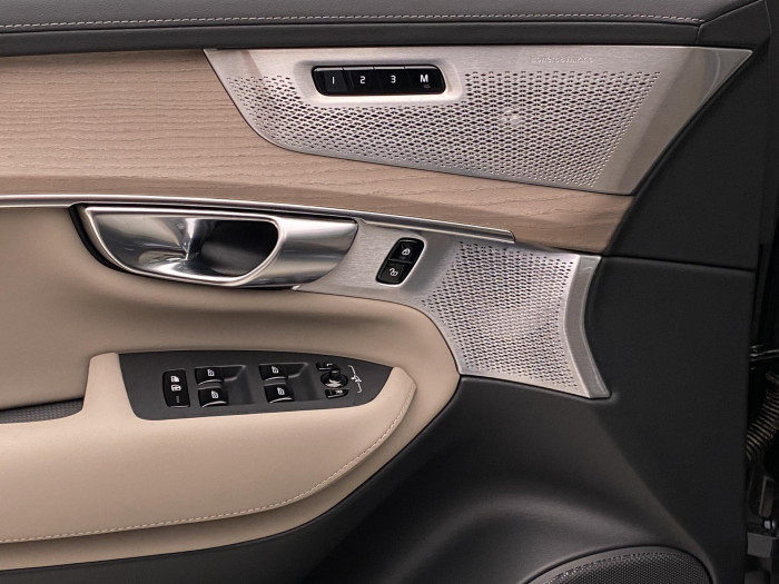 Volvo XC90 T8 AWD RECHARGE BRIGHT ULTRA 7