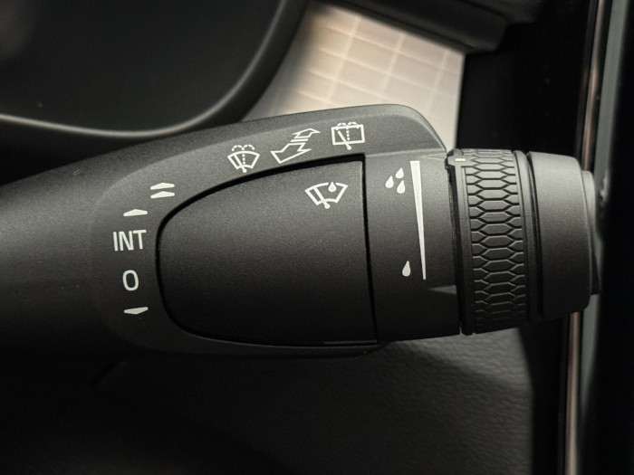 Volvo XC40 B3 DARK PLUS CZ 1.maj