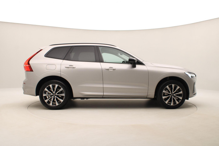 Volvo XC60 B4 AWD PLUS DARK AUT CZ 1.maj