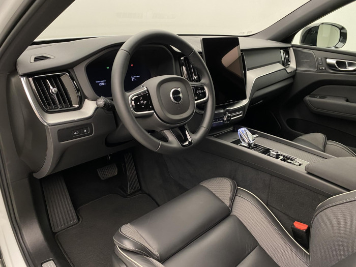 Volvo XC60 T6 AWD PLUS BLACK EDITION CZ