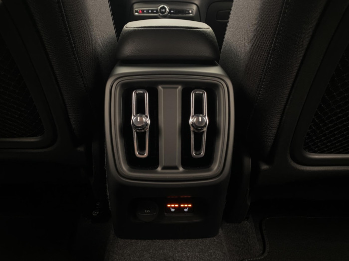 Volvo XC40 B3 AUT DARK PLUS