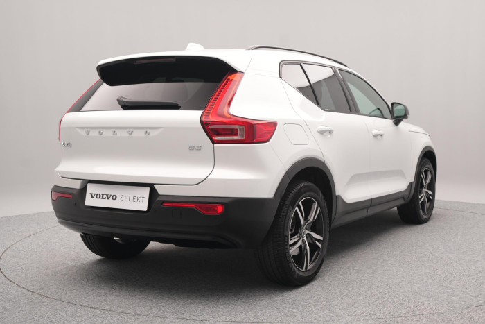 Volvo XC40 B3 PLUS DARK AUT CZ 1.maj