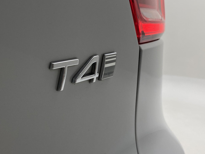 Volvo XC40 T4 INSCRIPTION AUT