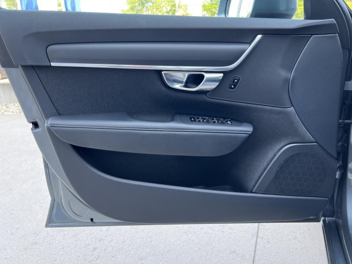 Volvo V90 D4 Aut 1.maj. NAVIGACE 2.0 d