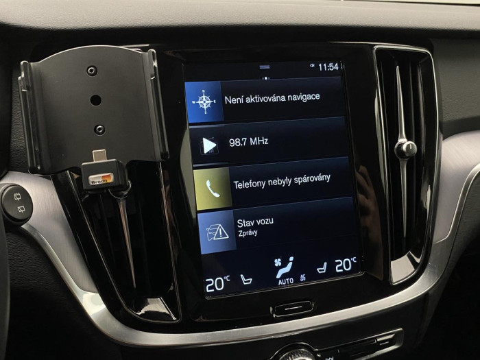 Volvo V60 D3 MOMENTUM AUT REZERVACE 2.0 d Momentum