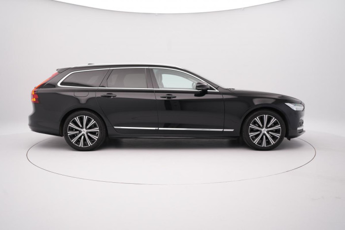 Volvo V90 B4 ULTIMATE BRIGHT REZERVACE