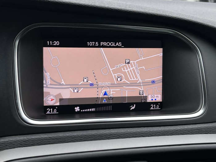 Volvo V40 D2 NAVIGACE 1.maj. 2.0 d