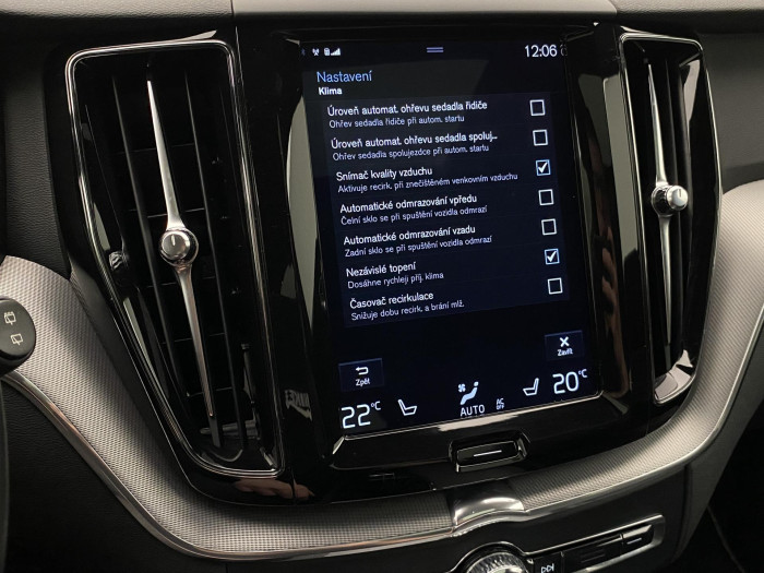 Volvo XC60 T8 AWD TWIN ENGINE R-DESIGN