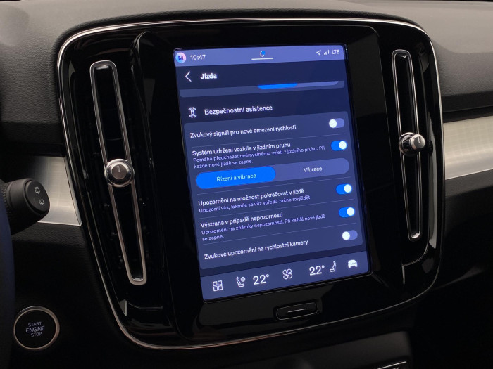 Volvo XC40 B4 AUT PLUS BLACK EDITION