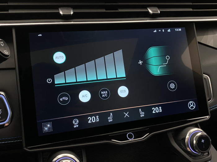 Lynk & Co 01 PHEV DCT AUT 1.maj REZERVACE