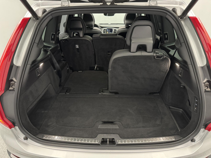 Volvo XC90 B5 AWD R-Design AUT REZERVACE