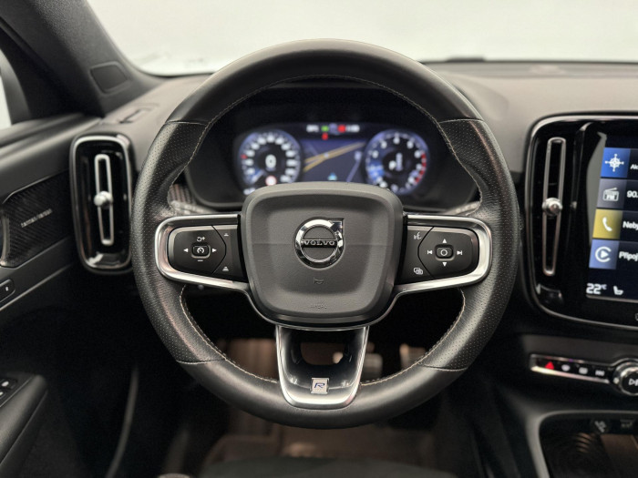Volvo XC40 T5 AWD R-DESIGN