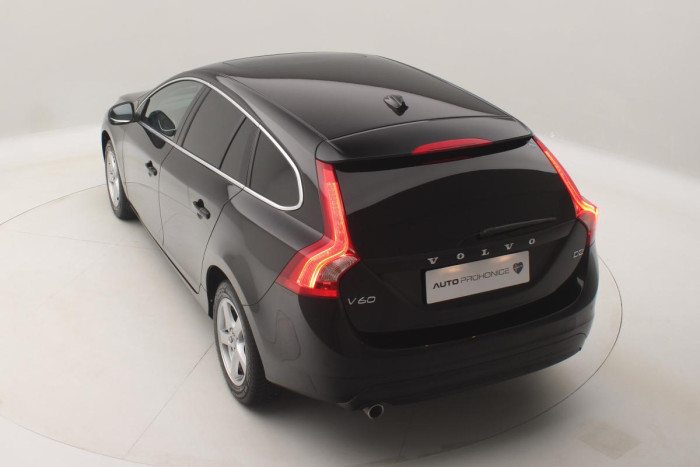 Volvo V60 D2 MOMENTUM REZERVACE 2.0 d Momentum