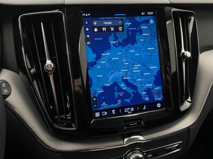 Volvo XC60 B4 AWD DARK PLUS REZERVACE