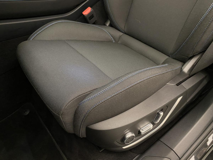 Lynk & Co 01 PHEV DCT AUT REZERVACE