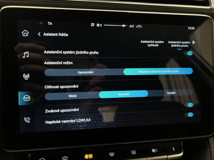 MG ZS 1.5 ESSENTIAL PLUS CZ 1.maj.