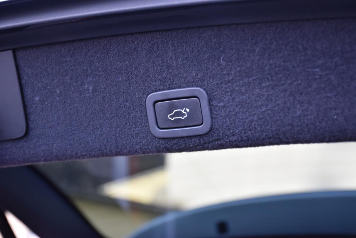 Volvo XC60 D4 AWD SUMMUM REZERVACE 2.4 d Summum