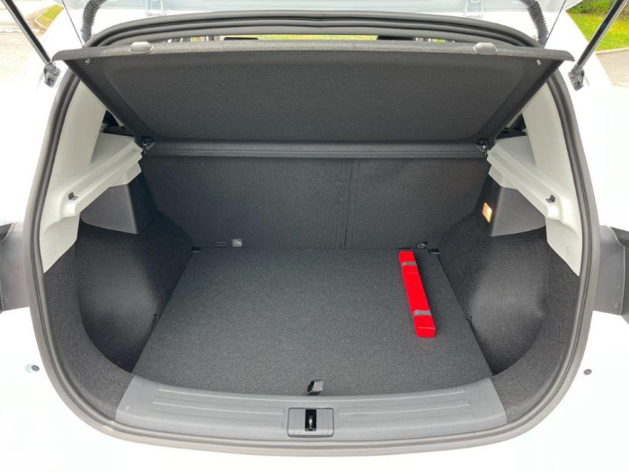 MG ZS EXCLUSIVE AUT. SKLADEM 1.0 Exclusive