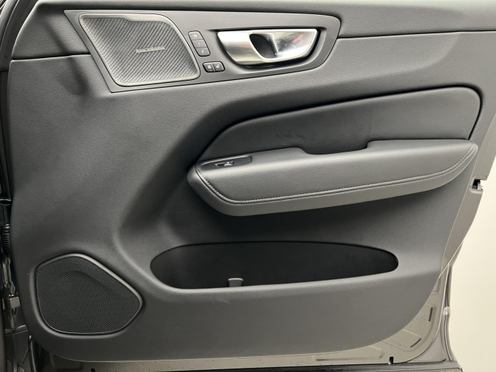 Volvo XC60 T6 AWD RECHARGE ULTRA BRIGHT