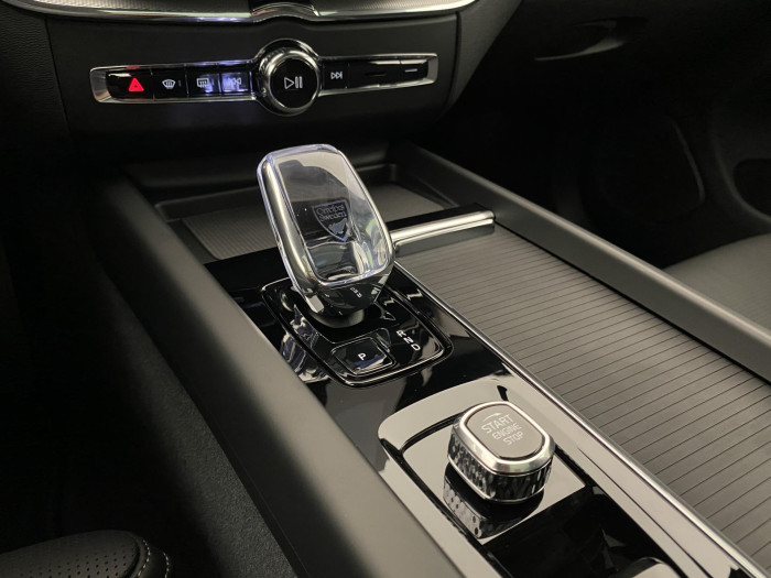 Volvo XC60 B5 AWD AUT PLUS BLACK EDITION