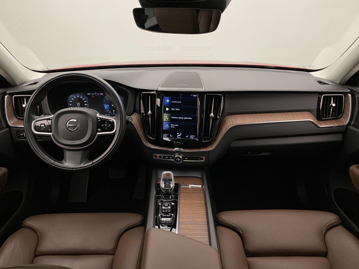 Volvo XC60 B4 AWD INSCRIPTION AUT CZ