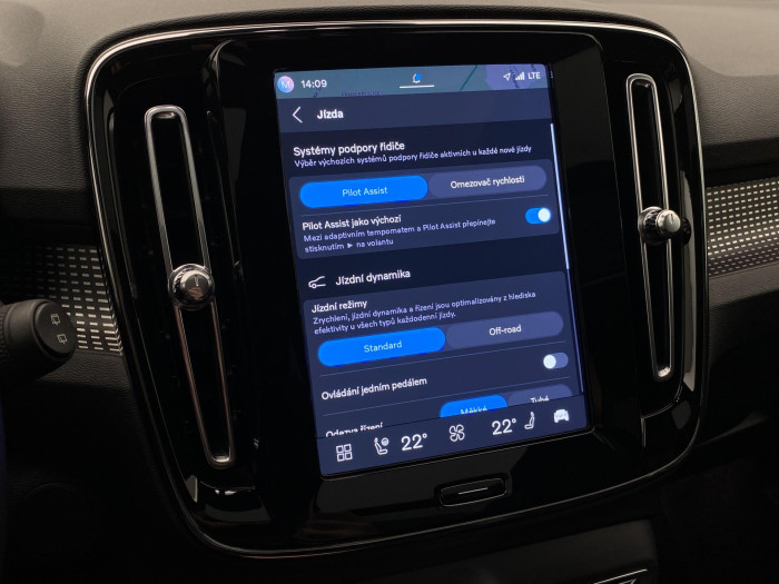 Volvo XC40 TWIN ENGINE ULTIMATE CZ