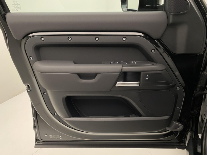 Land Rover Defender 110 D250 S AWD 3.0 d