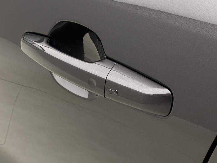 Jaguar F-Pace REZERVACE