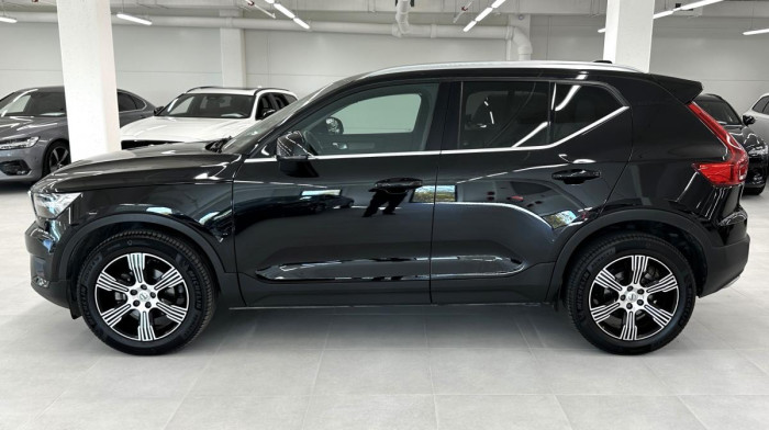 Volvo XC40 D3 INSCRIPTION REZERVACE 2.0 d