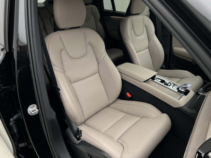 Volvo XC90 T8 AWD RECHARGE DARK PLUS AUT