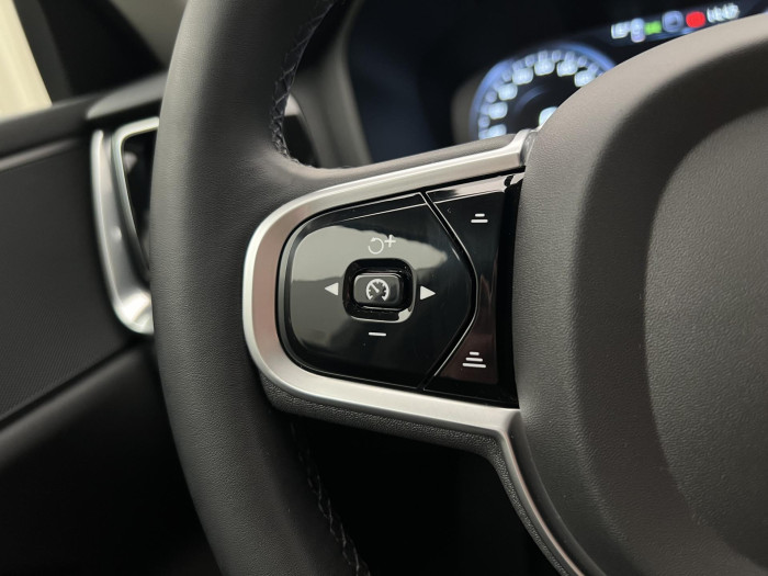 Volvo V60 CC B4 AWD AUT 1.maj. 2.0 CC CC