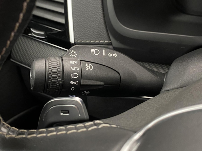 Volvo XC90 B5 AWD AUT R-DESIGN 7míst
