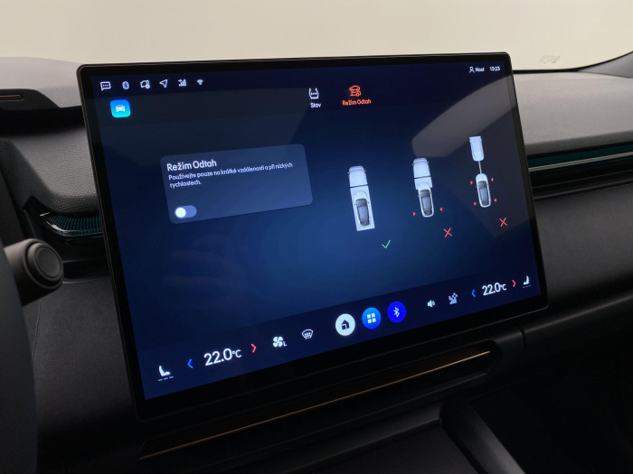 Lynk & Co 08 MORE PHEV