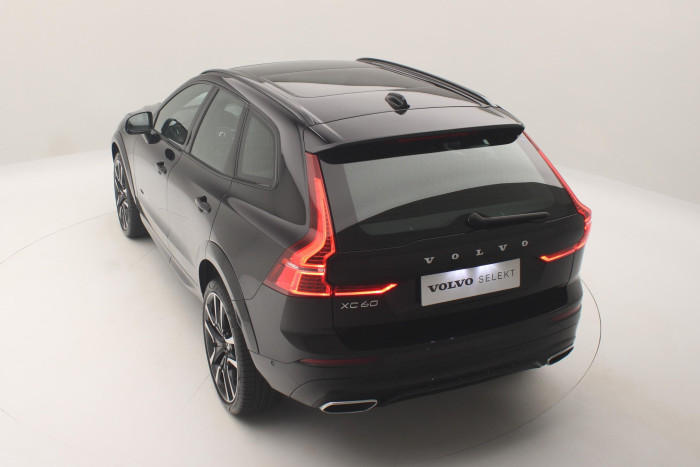 Volvo XC60 B5 AWD R-DESIGN AUT