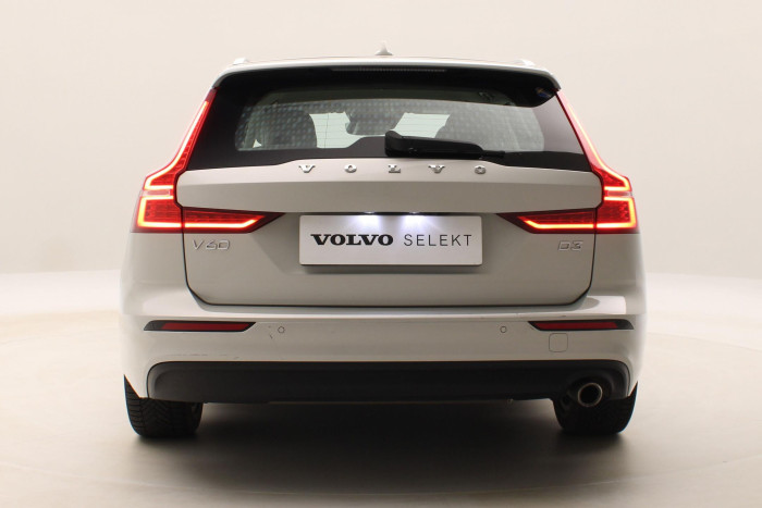 Volvo V60 D3 MOMENTUM PRO REZERVACE 2.0 d Momentum