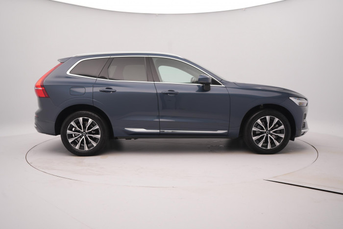 Volvo XC60 B4 AWD PLUS BRIGHT CZ 1. maj