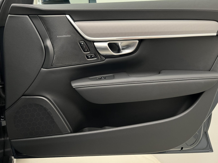 Volvo V90 CC B4 AWD PLUS BRIGHT AUT