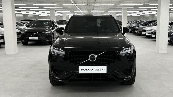 Volvo XC90 B5 AWD R-DESIGN AUT REZERVACE