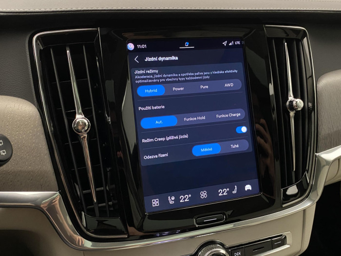 Volvo V90 T8 AWD Plug-in DARK ULTRA