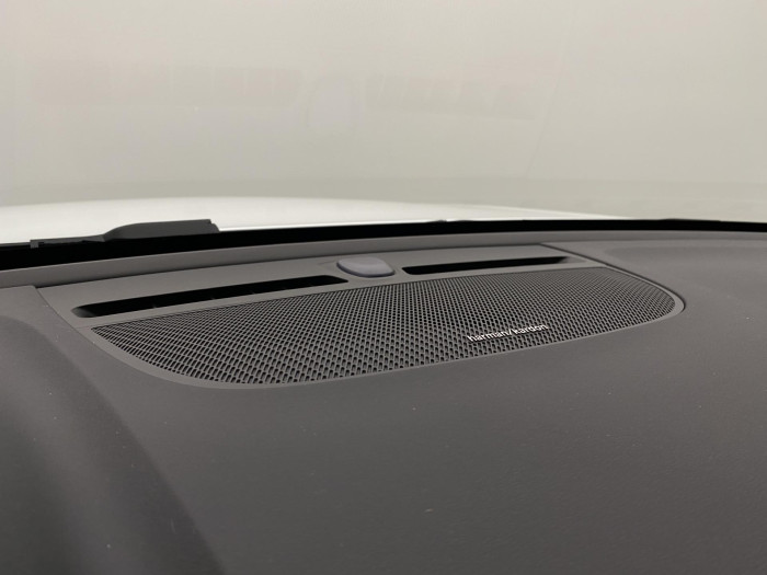 Volvo XC40 B3 AUT PLUS BLACK EDITION