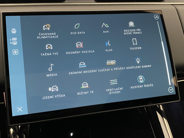 Land Rover Range Rover Sport D250 DYNAMIC SE AWD REZERVACE 3.0 d Dynamic SE