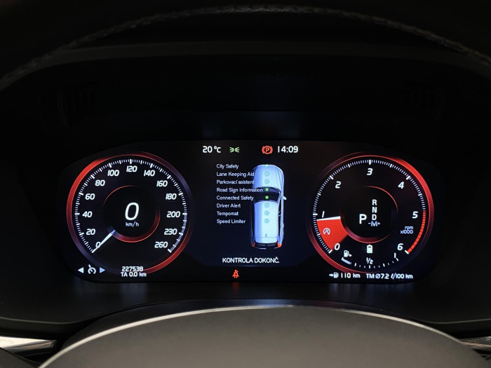 Volvo XC60 D3 AWD MOMENTUM AUT CZ 2.0 d Momentum